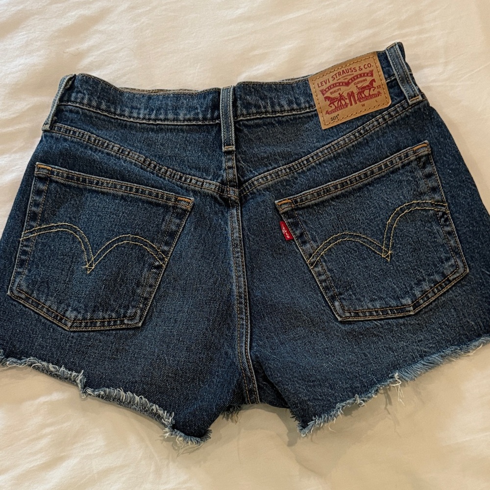NEVER WORN! Levi's Women's Dark Blue Cutoff Denim Shorts, Sz. 27